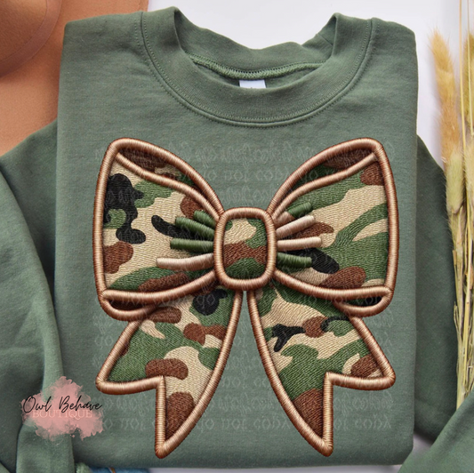 Camo Bow Crewneck Sweatshirt